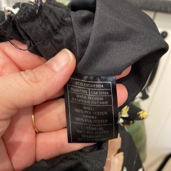 CUPCAKES & CASHMERE dressy flowy romper M - Picture 6 of 12